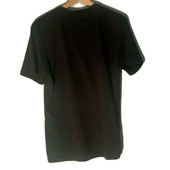 Nike 'Dri Fit' Men's Graphic T-Shirt - Picture 2 of 4